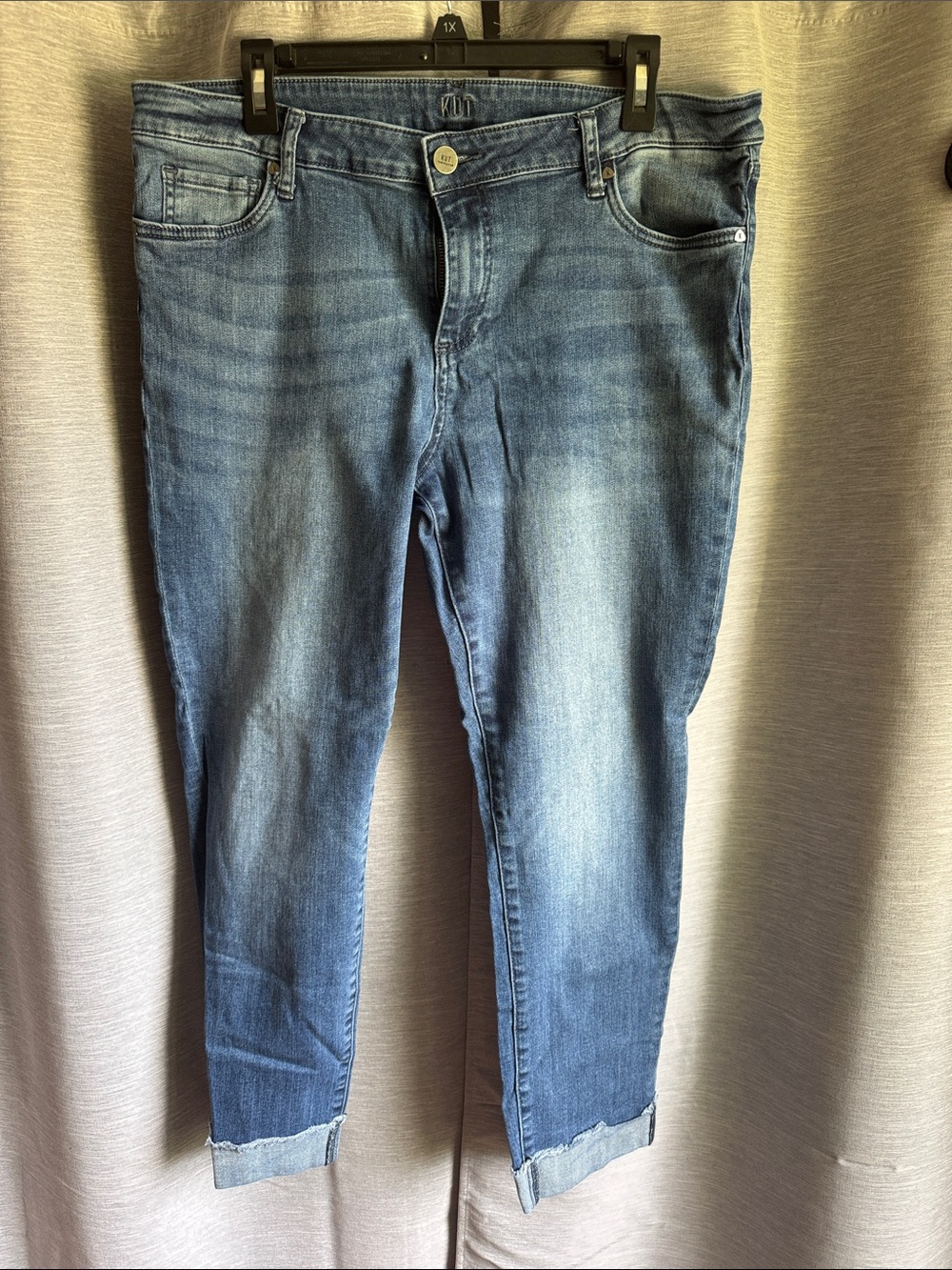 Kut from the Kloth Light Blue Ankle Crop Jeans